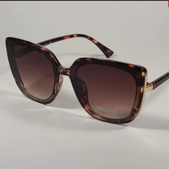 Vince camuto Sunglasses New with Tags Vince Camuto VC903-OXAN NEW sunglasses with TAGS +Free  main image 4